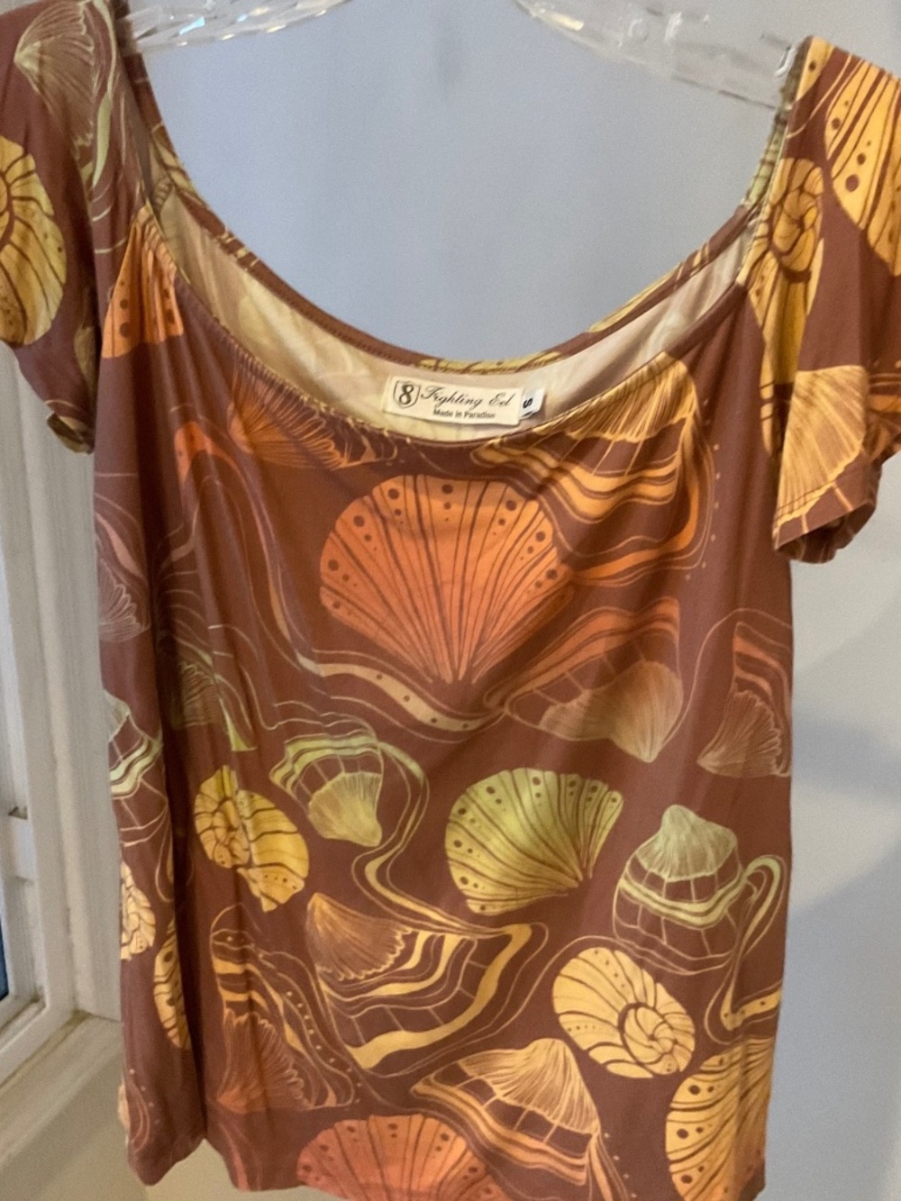 Fighting Eel Made in Paradise Brown Top Size S